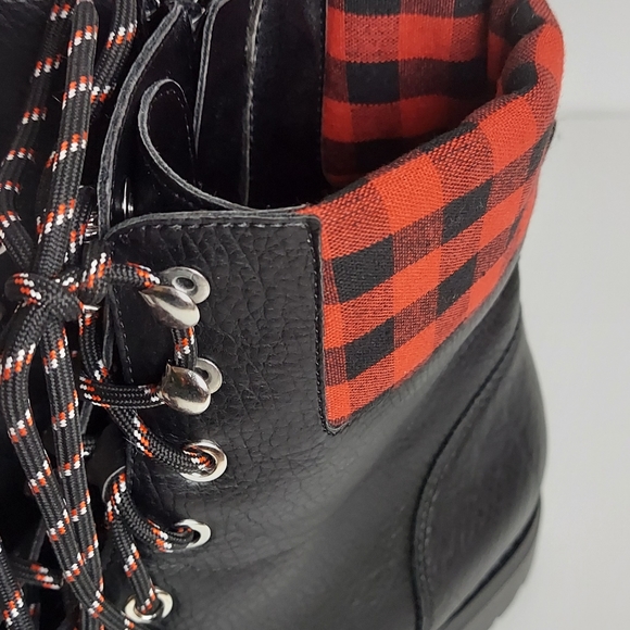 Women's Violet & Red boots - Picture 2 of 11